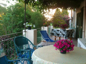 2 bedrooms house with enclosed garden and wifi at Sciacca 5 km away from the beach